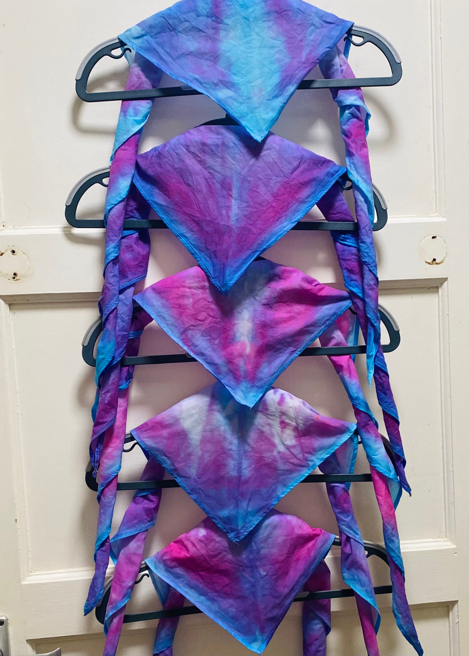 Hand Dyed Necker